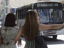 Passageiros reclamam de novas mudanas nas linhas de nibus do Rio  Leia mais sobre esse assunto em