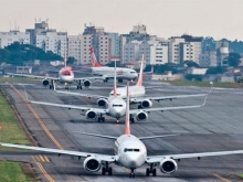 Passageira perde voo e invade pista de aeroporto