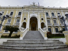 Governo do ES pode ir  justia contra concesso conjunta de aeroporto