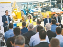 Prevista para 2014, obra s ficar pronta 6 anos depois