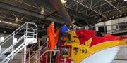Linha com cerol tira do ar aeronave dos bombeiros